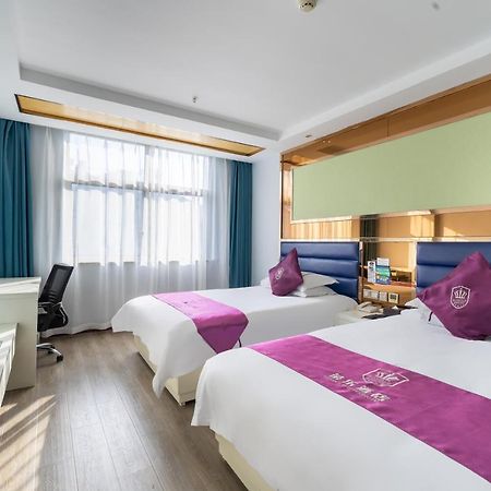 Rongle Business Hotel Иу Экстерьер фото